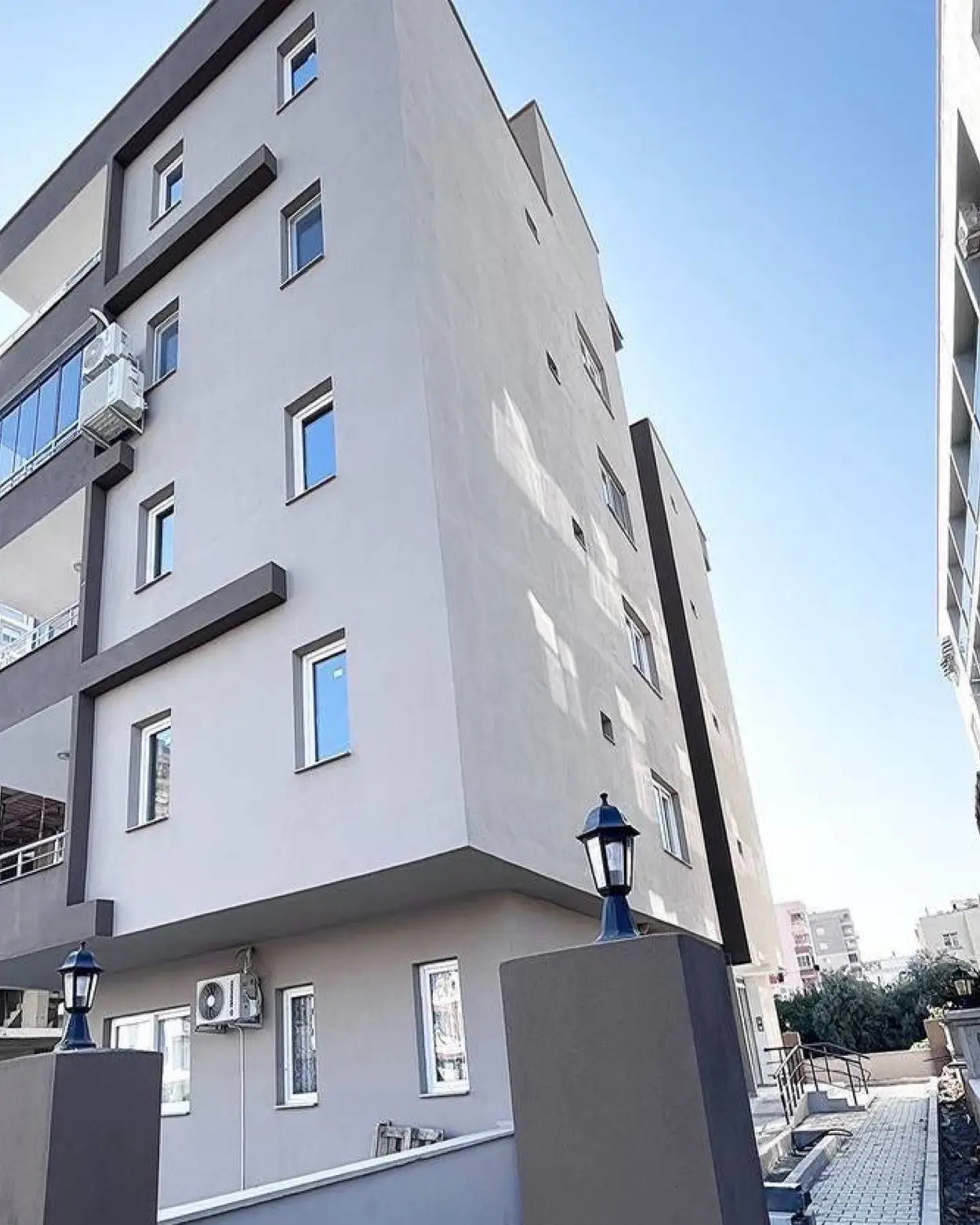 The apartment building from the street